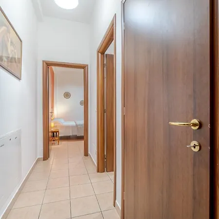 Aurora Functional Flat Apartment Turin