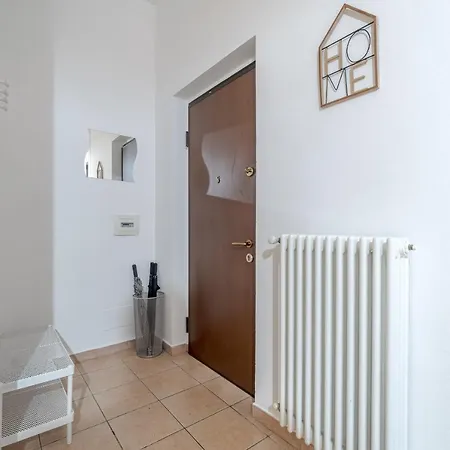 Aurora Functional Flat Apartment