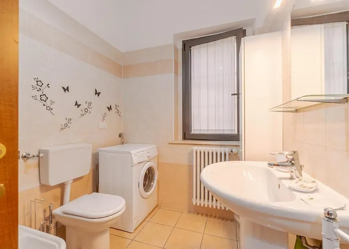 아파트 Aurora Functional Flat