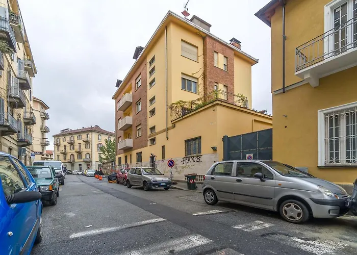 Aurora Functional Flat Apartment Turin